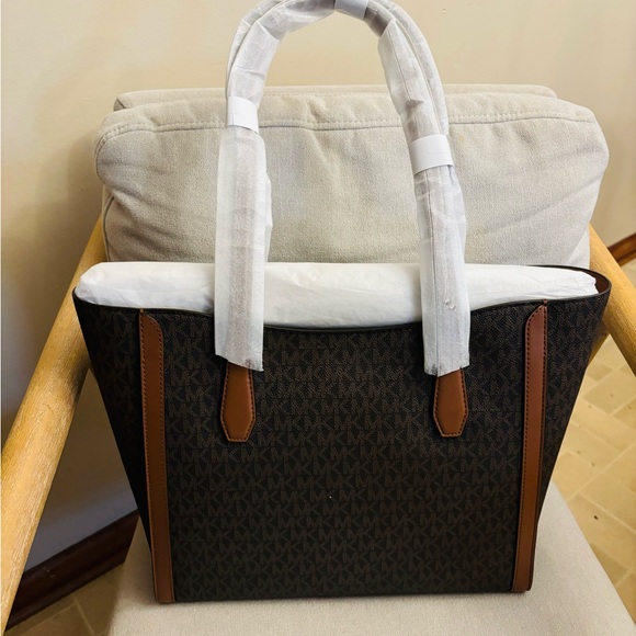 Michael Kors Leida large signature tote bag, brown. Brand new! - Picture 2 of 2